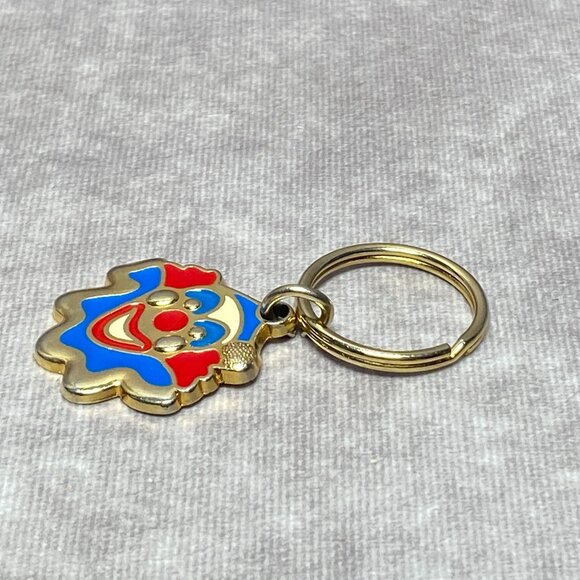 Circus Circus Hotel Casino Clown Keychain Vintage Gold Tone Pendant USA - Picture 5 of 9